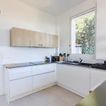 Elegante Avec Vue Konukevi 3*