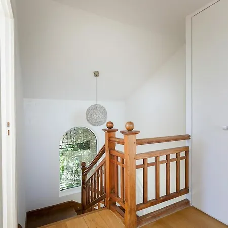 De Charme Moderne Avec Piscine Et Vue 3*